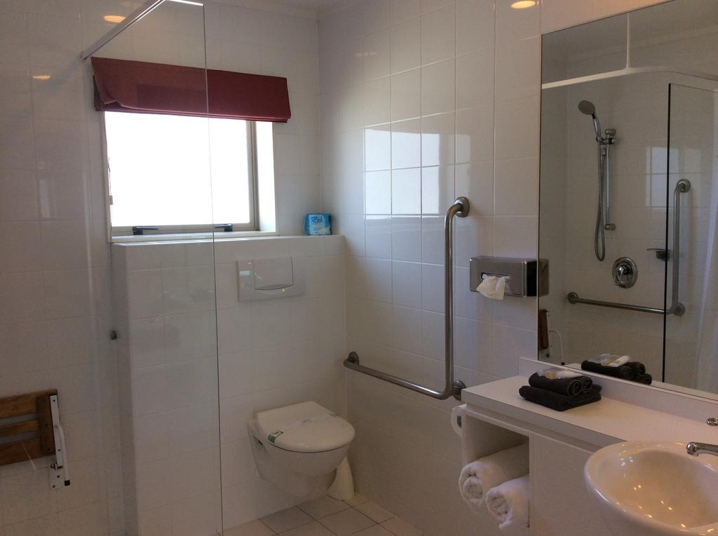 Cornwall Motor Lodge Palmerston North Buitenkant foto